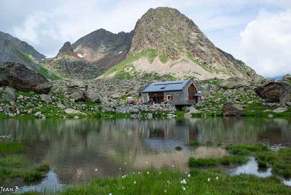 בקתות הרים באלפים הצרפתים, Refuge du Vallonpierre